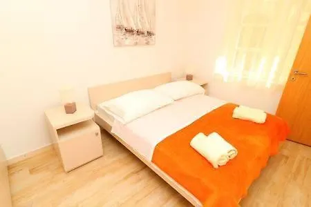 Seafront Silence Apartment *